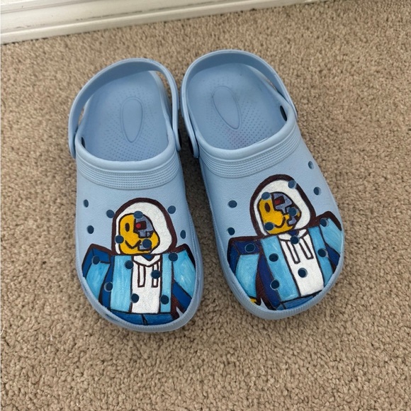 Roblox Kids Light Blue Rubber Clogs - Picture 6 of 6